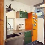 Denkmalgeschuetztes Haeuschen Mit Schwimmteich Holiday home *