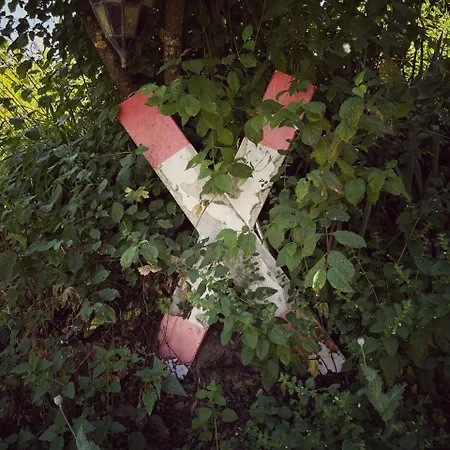 Denkmalgeschuetztes Haeuschen Mit Schwimmteich Casa de Férias *
