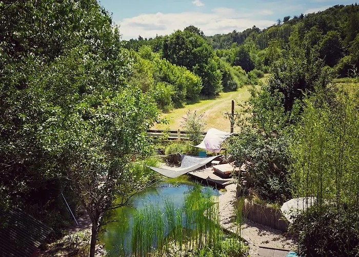Dom wakacyjny Denkmalgeschuetztes Haeuschen Mit Schwimmteich