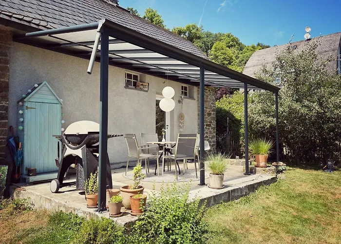 Dom wakacyjny Denkmalgeschuetztes Haeuschen Mit Schwimmteich *