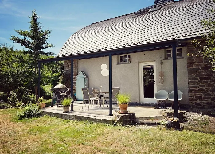 Denkmalgeschuetztes Haeuschen Mit Schwimmteich Prázdninový dům *