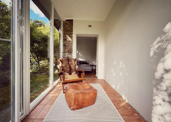 Denkmalgeschuetztes Haeuschen Mit Schwimmteich Braunfels